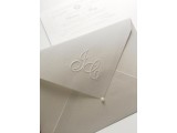 convite envelope branco com relevo