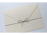 Convite Envelope Naturalle com cordão