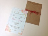 lindo convite envelope com cordão e floral interno